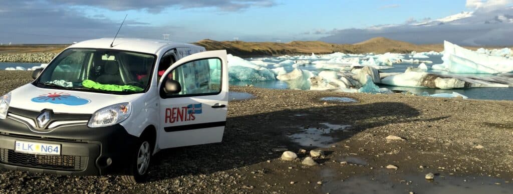 Camper van in front of jökulsárlón