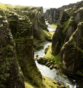 Fjaðrárgljúfur Canyon Fjaðrárgljúfur Canyon