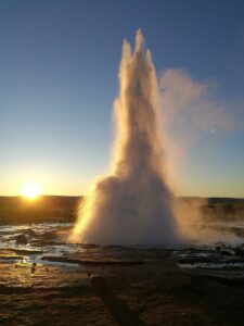 Geysir blowing in October