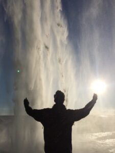 Hugging Geysir
