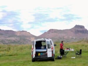 In camper around Iceland