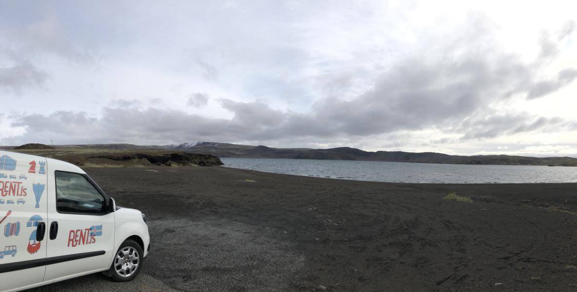 rentdev.vinnugrunnur.is campervan kerid crater lake Iceland