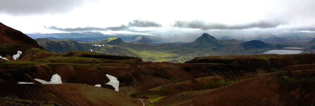 hiking laugavegur iceland