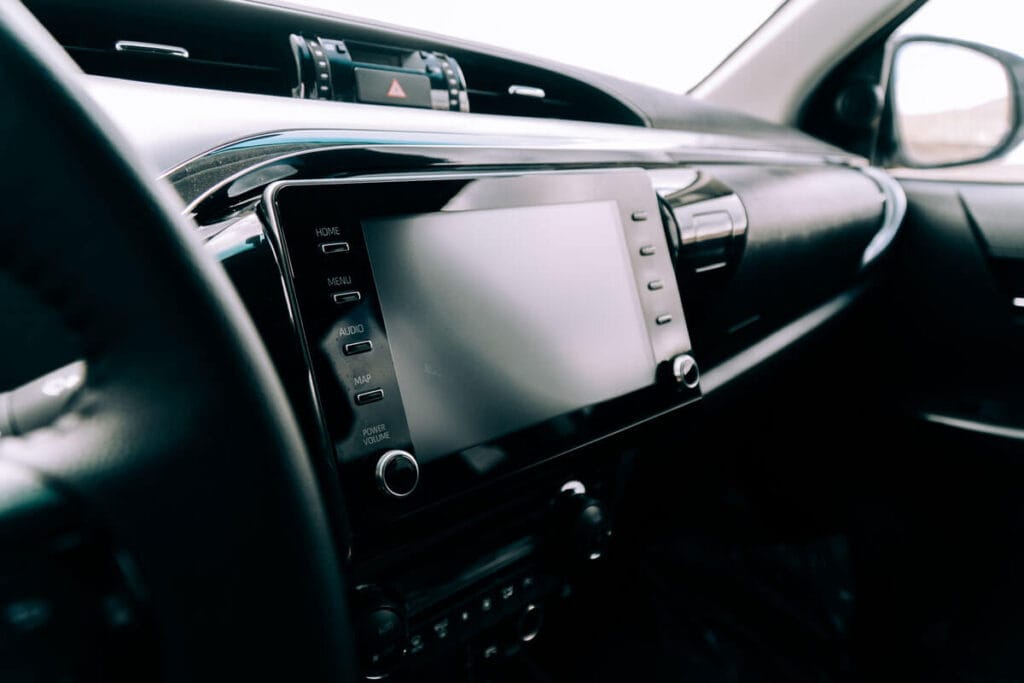Toyota Hilux 4×4 Camper interior dashboard screen