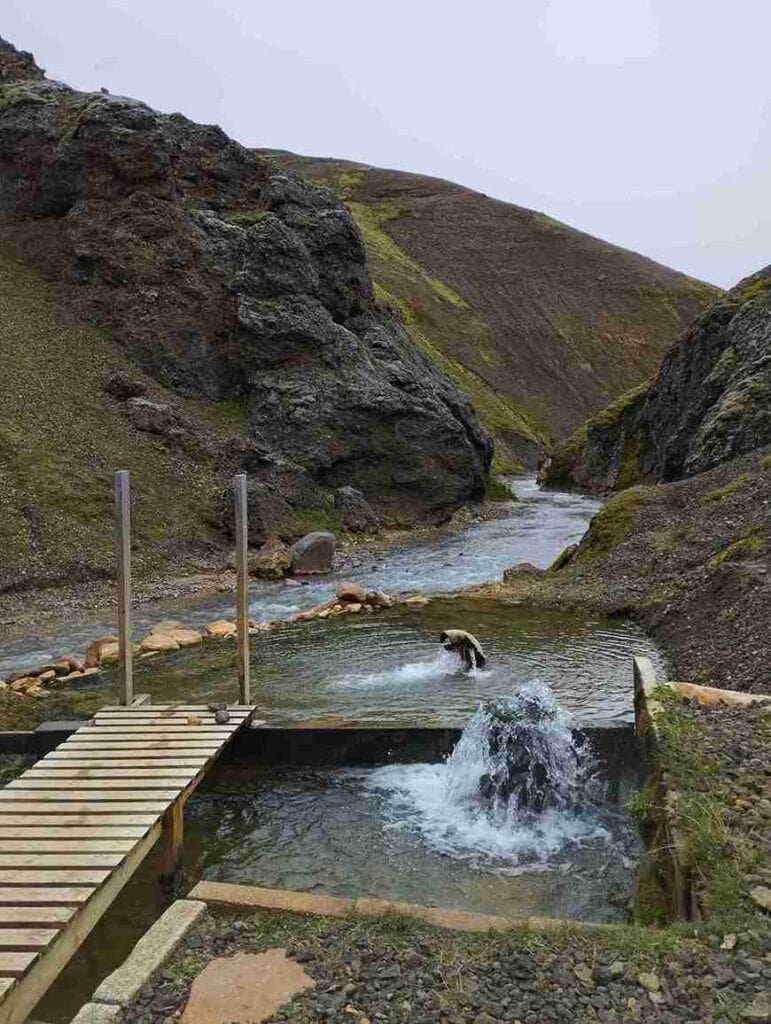 Looking at Kerlingafjöll hot spring, in the wilderness